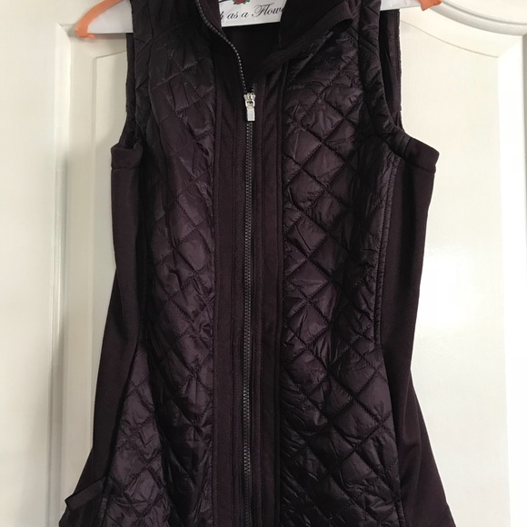 Vest - Picture 3 of 4